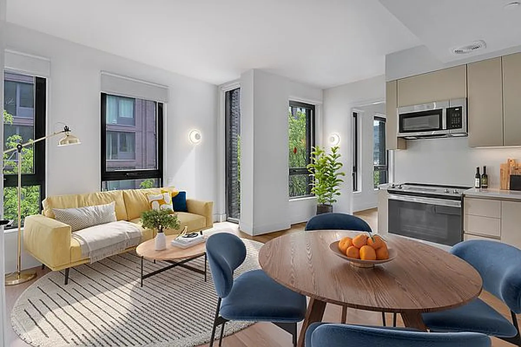 130 Hope Street - Photo 1
