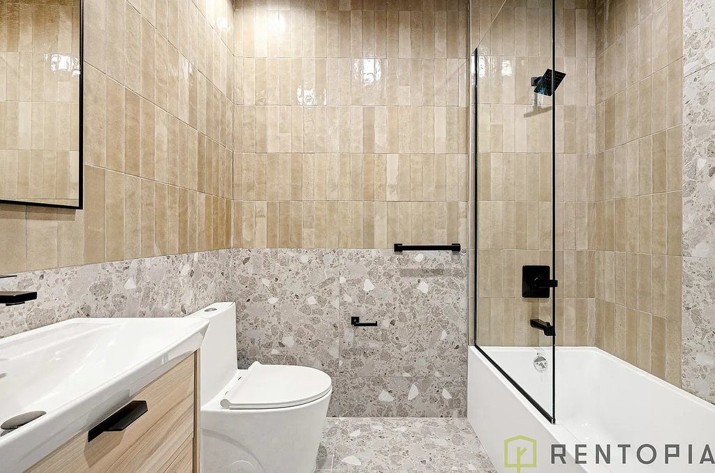 22 Frost Street - Photo 4