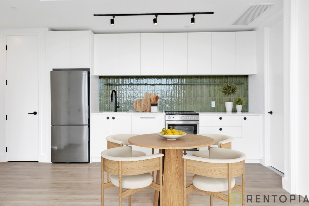 60 Cedar Street - Photo 2