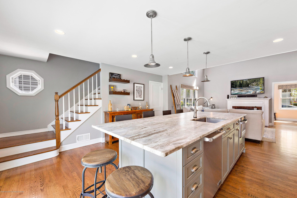 344 Euclid Avenue - Photo 4