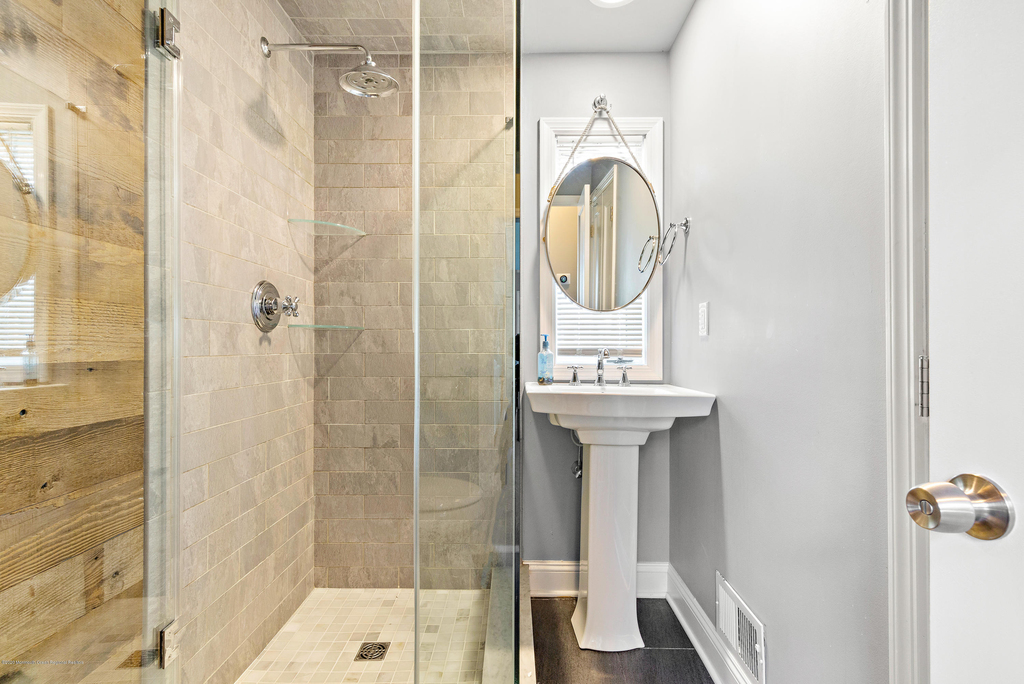 344 Euclid Avenue - Photo 12