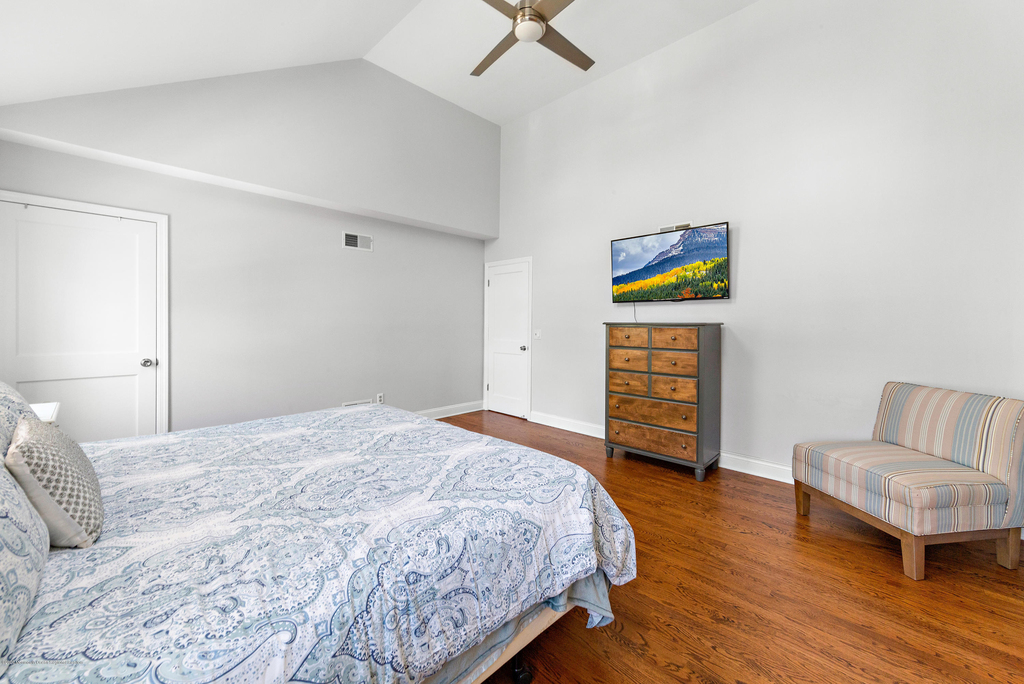 344 Euclid Avenue - Photo 15