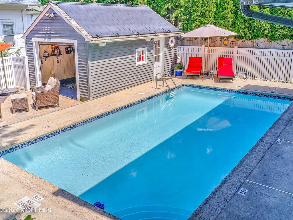 344 Euclid Avenue - Photo 0