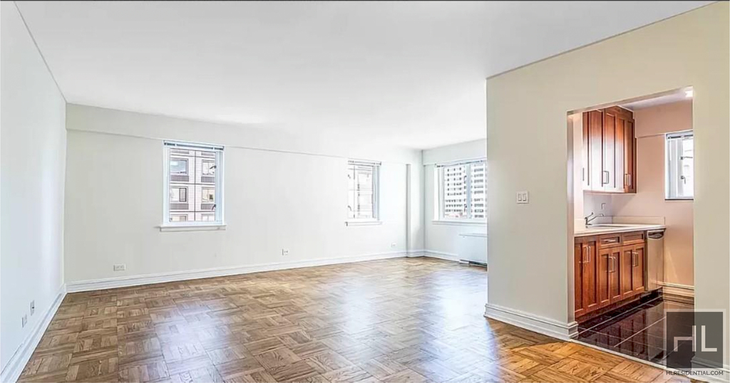 East 71st Street - Photo 0
