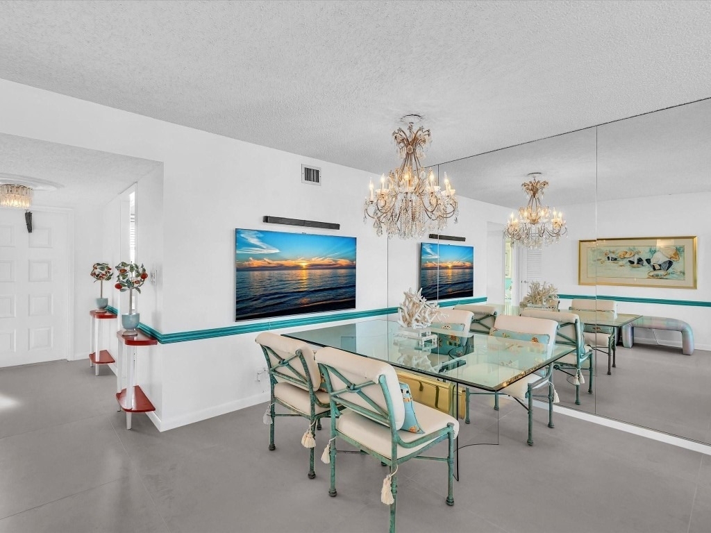 1537 E Hillsboro Boulevard - Photo 13