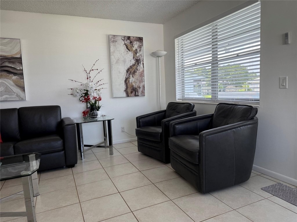 144 Farnham F - Photo 5