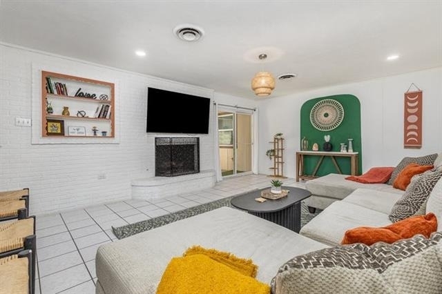 2404 Crestview Circle - Photo 8