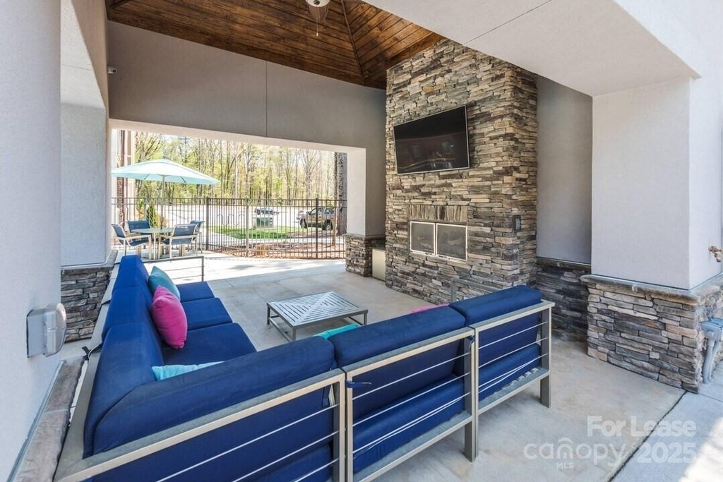 1021 Glenn Valley Lane - Photo 5