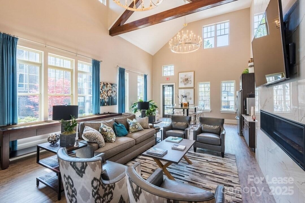 1021 Glenn Valley Lane - Photo 4