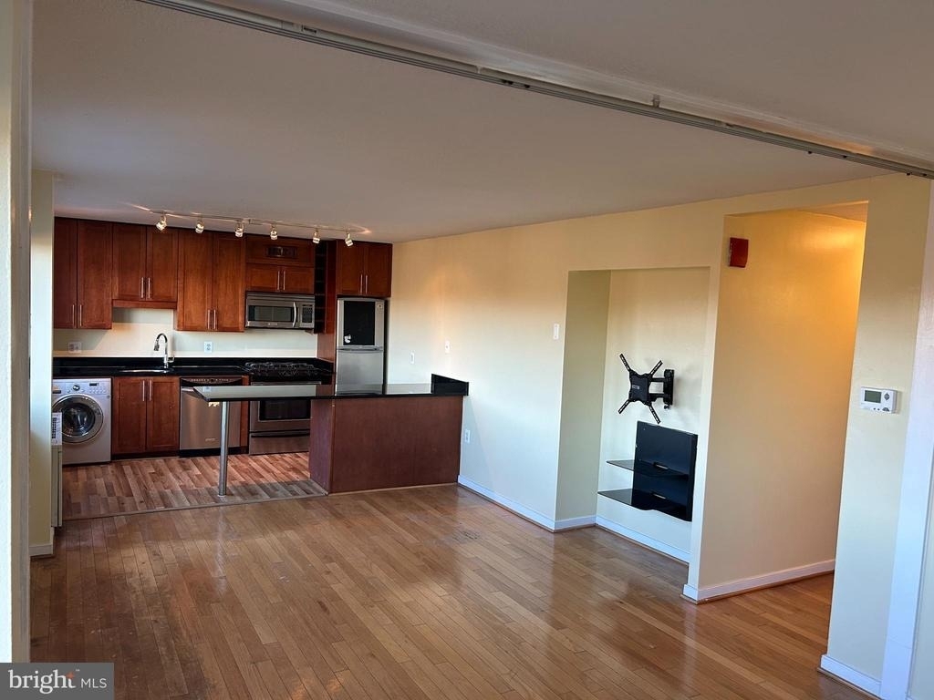 7333 New Hampshire Avenue - Photo 10