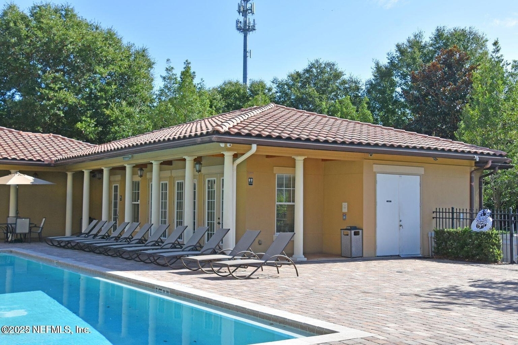 4300 South Beach Parkway - Photo 11