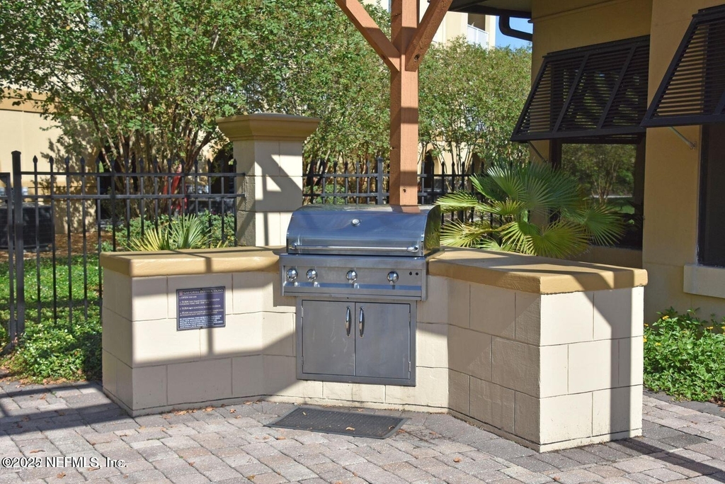 4300 South Beach Parkway - Photo 14