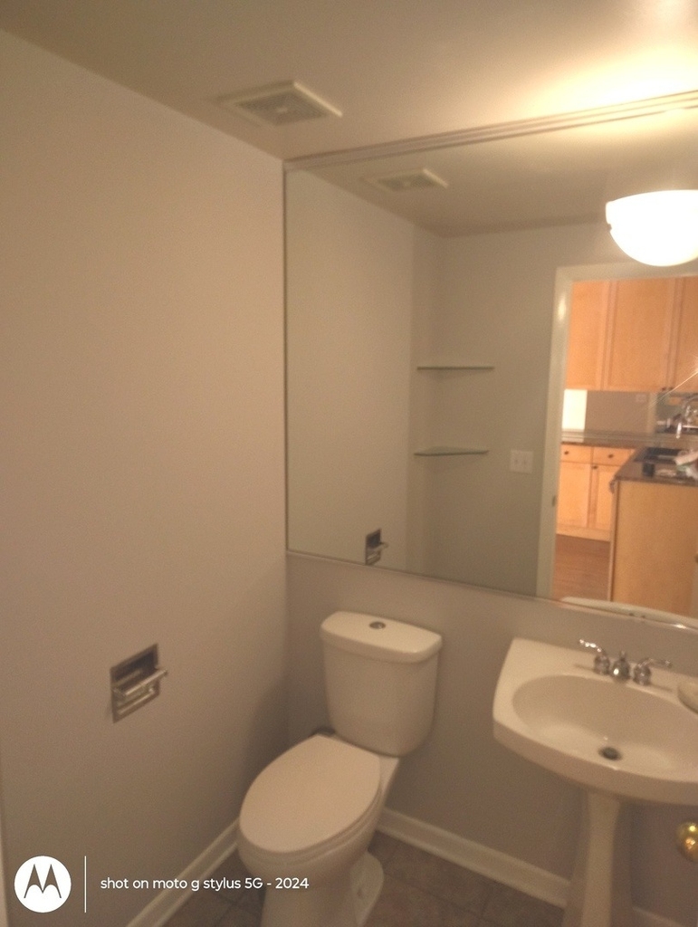 2367 E 70th Place - Photo 7