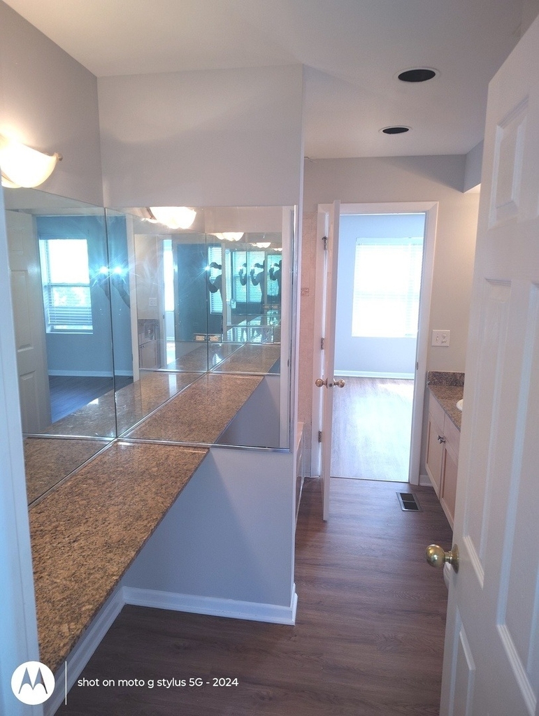 2367 E 70th Place - Photo 9