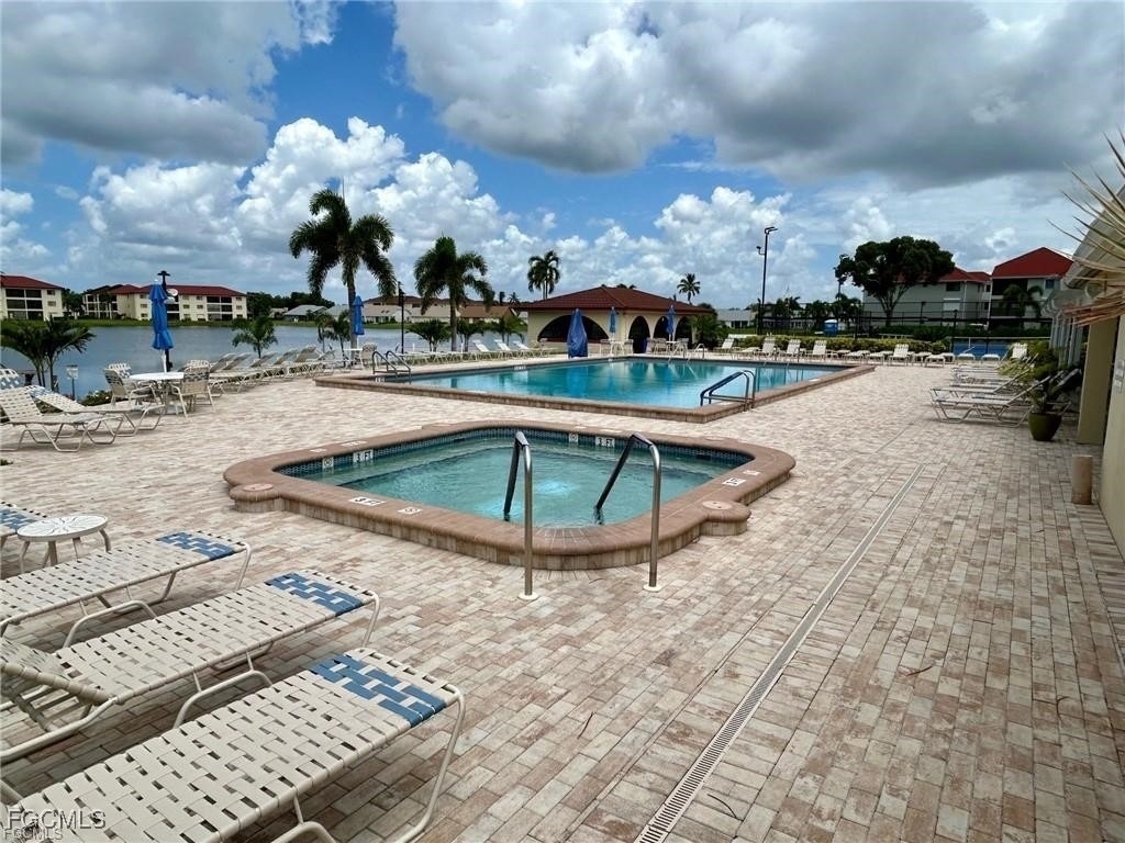 11110 Caravel Circle - Photo 9