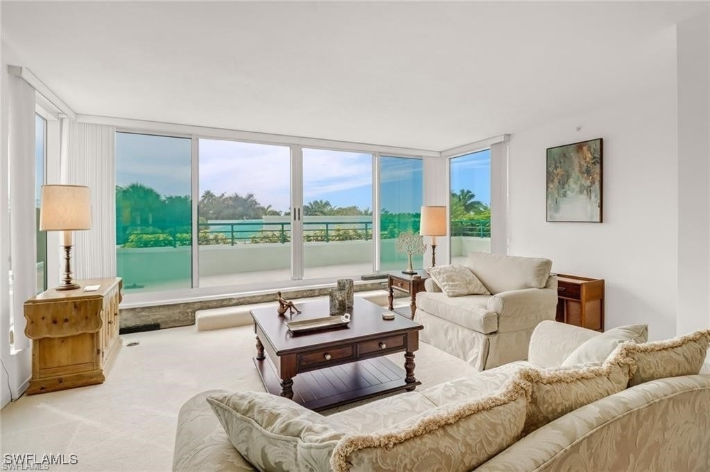 7515 Pelican Bay Boulevard - Photo 2