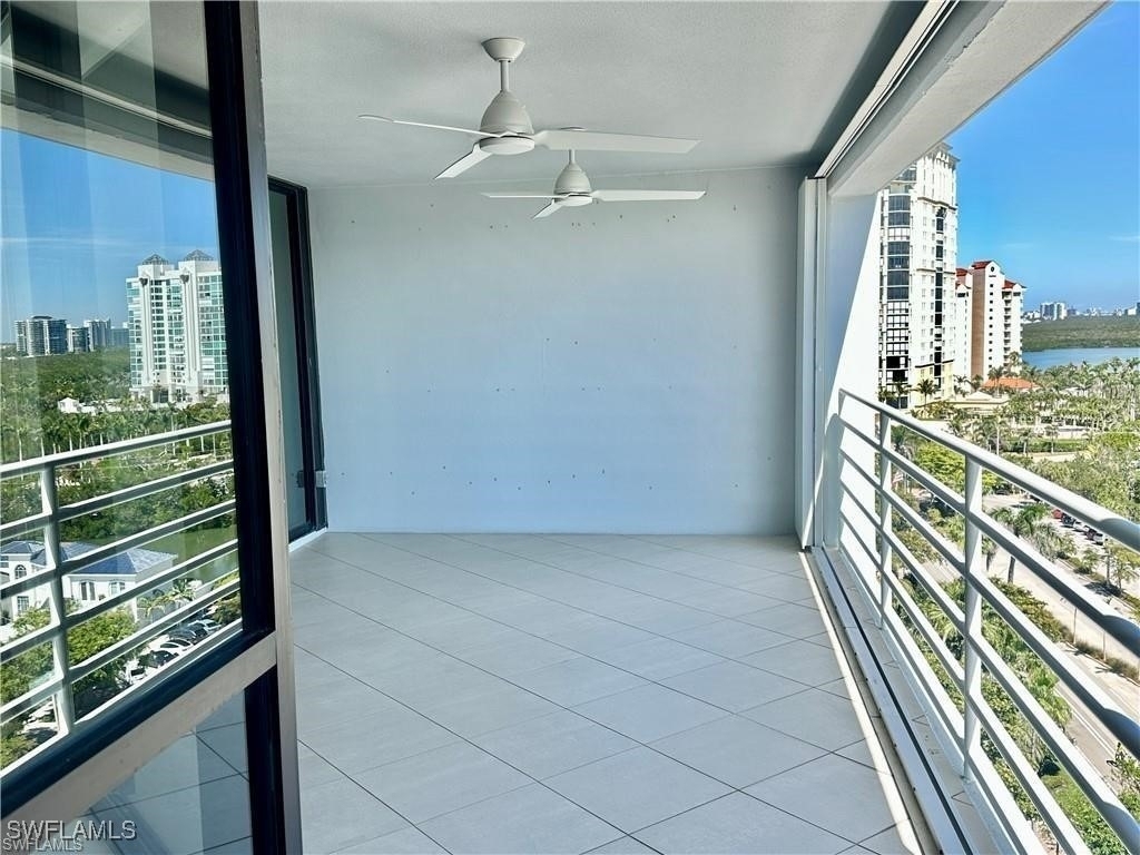 4751 Gulf Shore Boulevard N - Photo 16