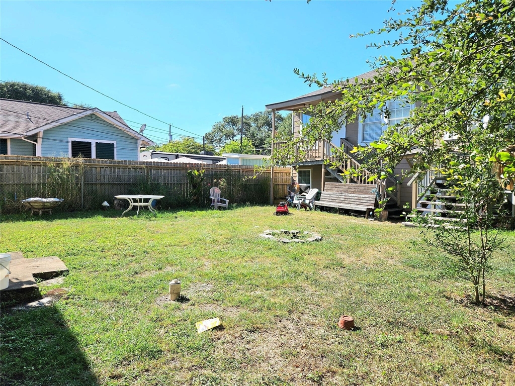 5008 Avenue S - Photo 8