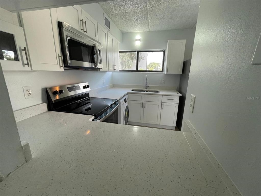1108 Bartow Road - Photo 2