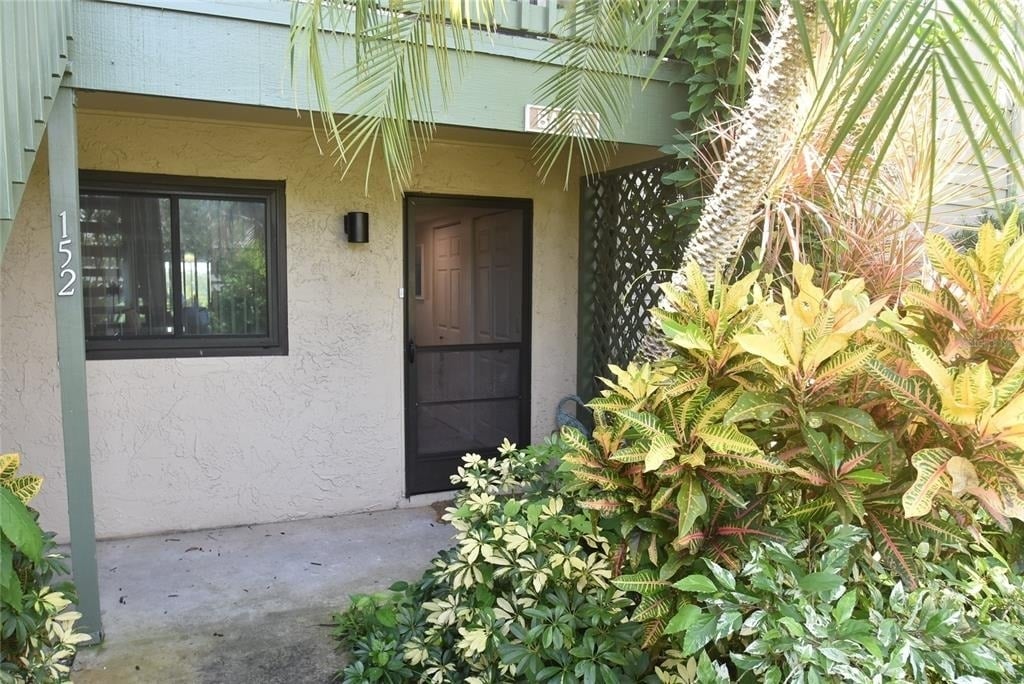 1520 Pelican Point Drive - Photo 0