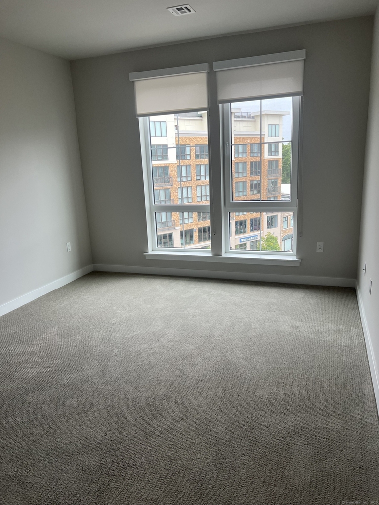467 West Avenue - Photo 6