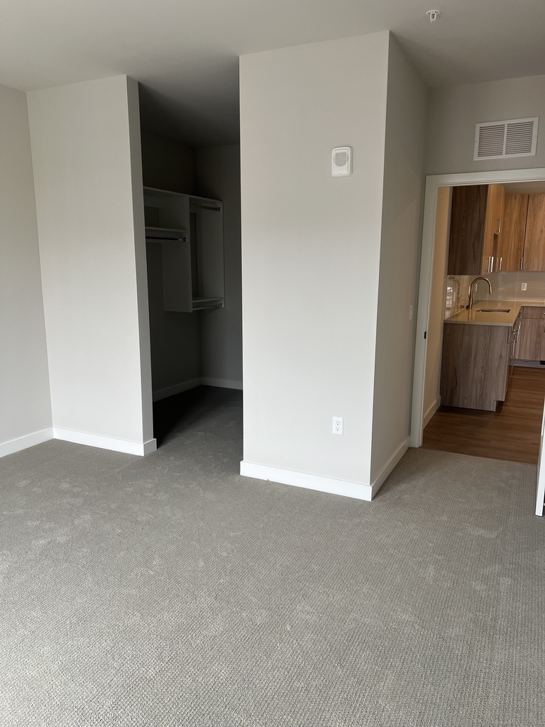 467 West Avenue - Photo 4