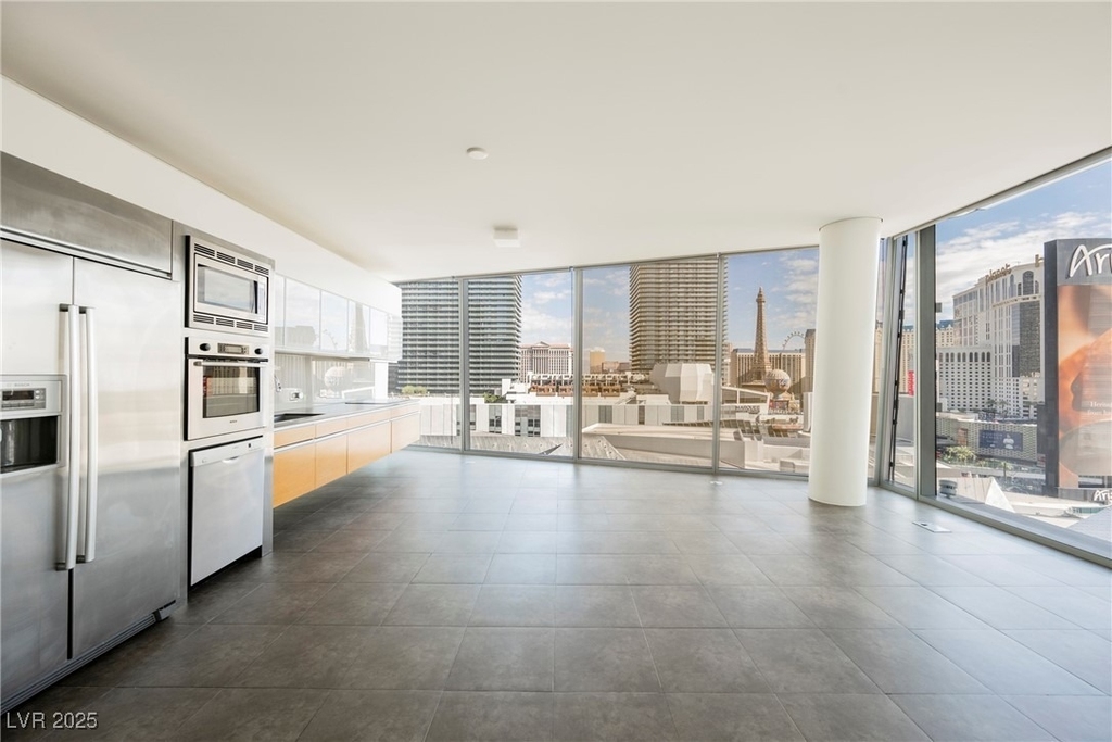 3726 Las Vegas Boulevard - Photo 1