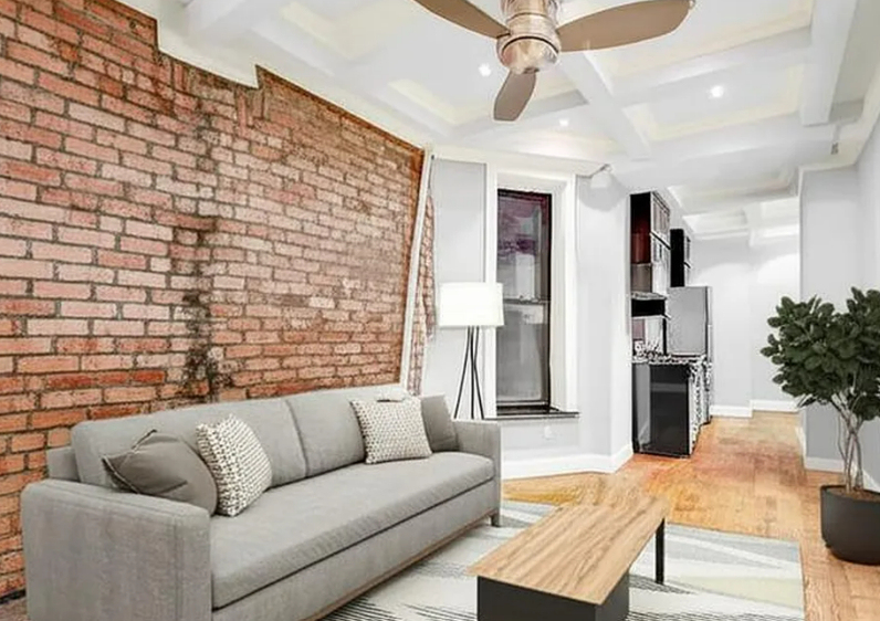 East 100th Street - Photo 2