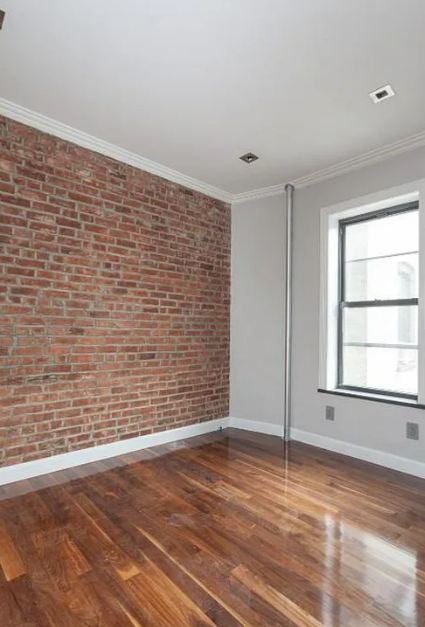 Second Avenue - Photo 1