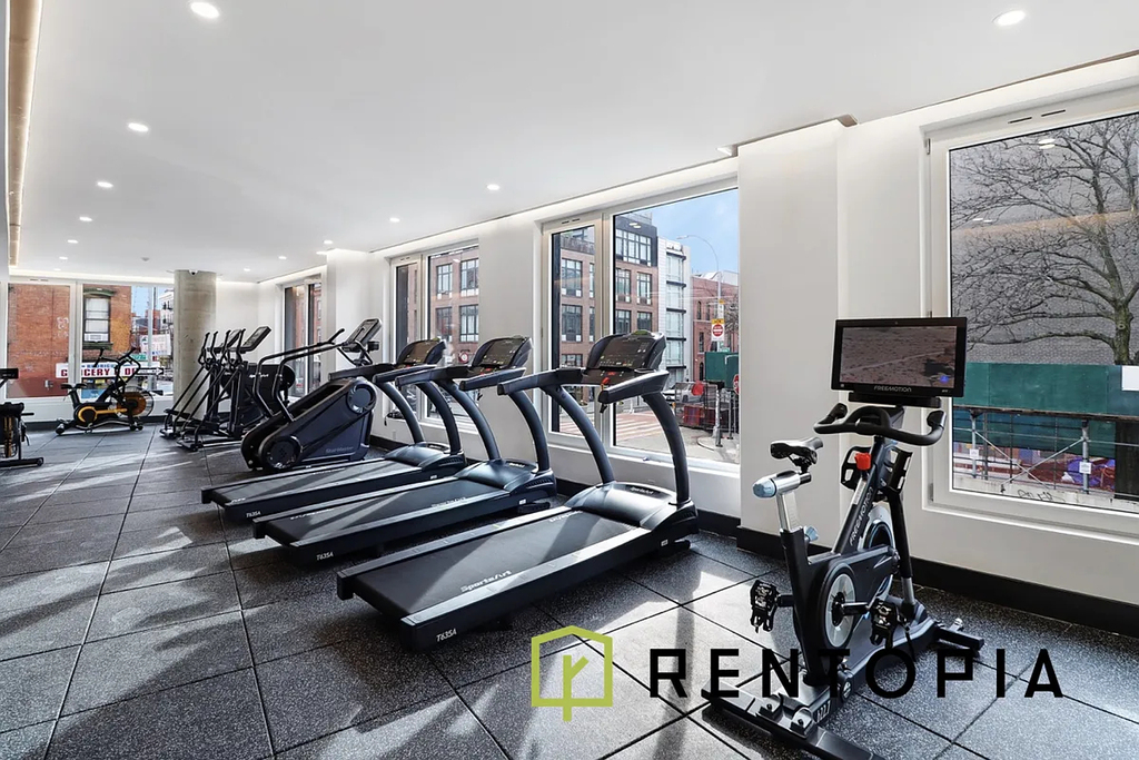 228 Berry Street - Photo 8