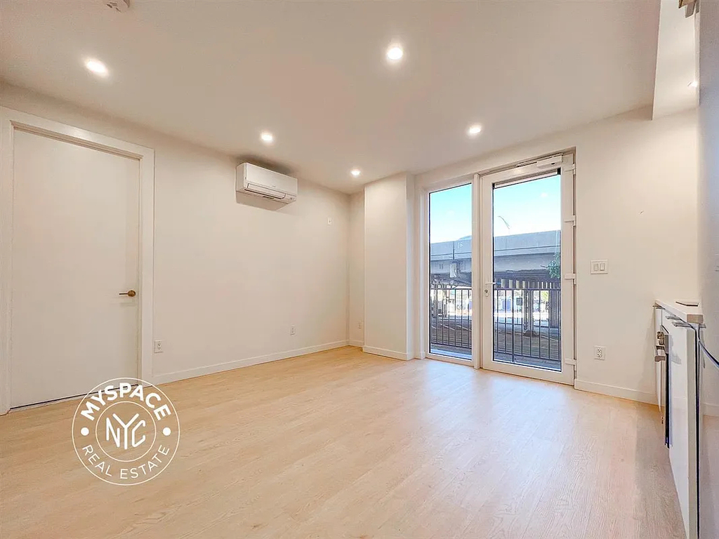 280 Meeker Avenue - Photo 1