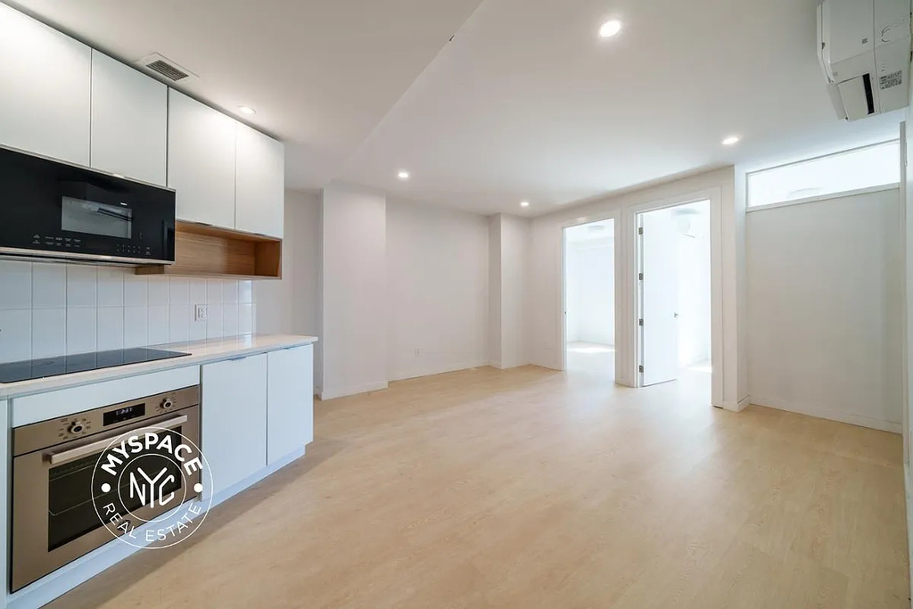 280 Meeker Avenue - Photo 2