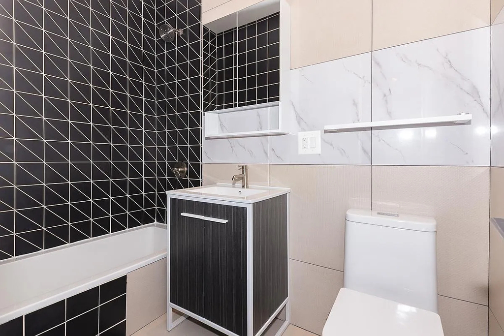 85 Graham Avenue - Photo 4