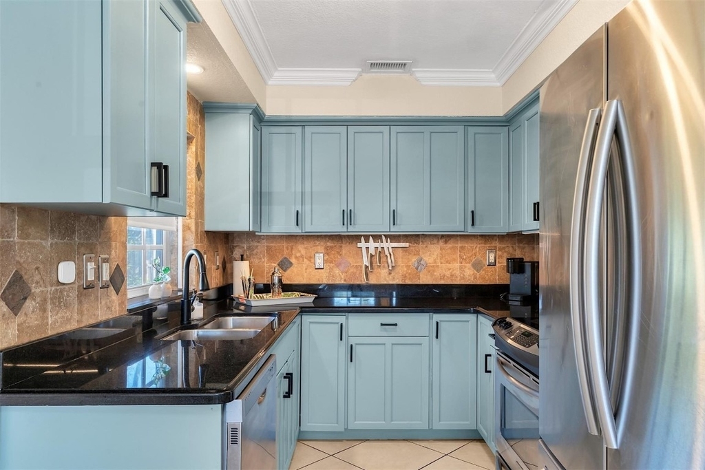 3221 Seaward Drive - Photo 20