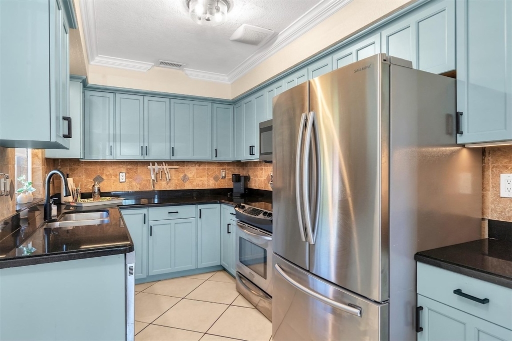 3221 Seaward Drive - Photo 19