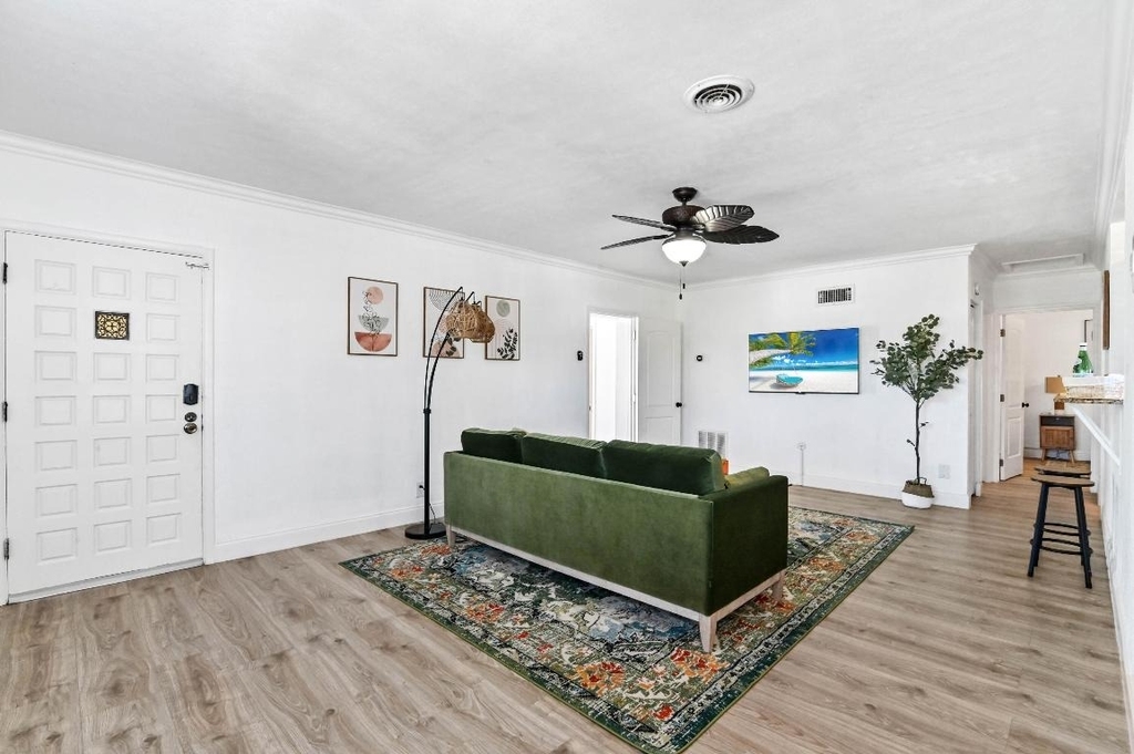 1032 W Jennings Street - Photo 3