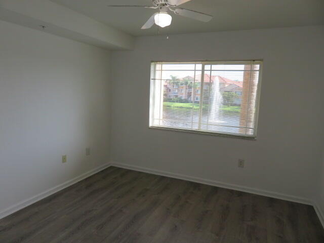 181 Sw Palm Drive - Photo 11