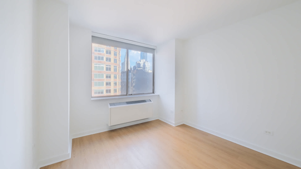 777 6th Avenue - Photo 31
