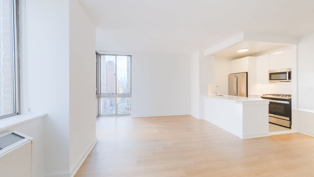 777 6th Avenue - Photo 39