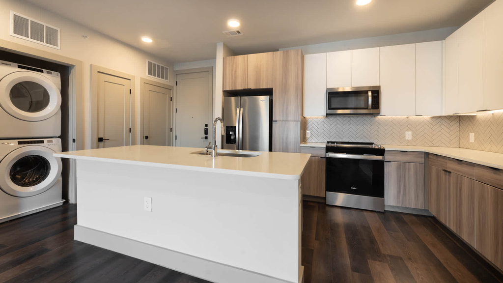 228 Athenia Drive - Photo 80