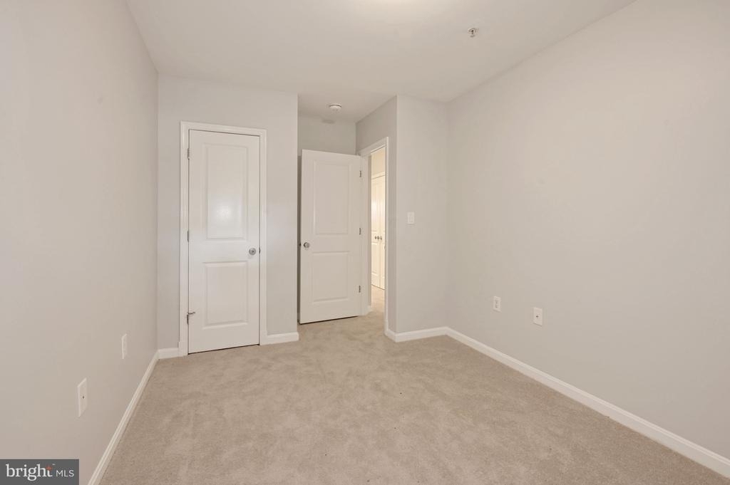 648 C Street Ne - Photo 15