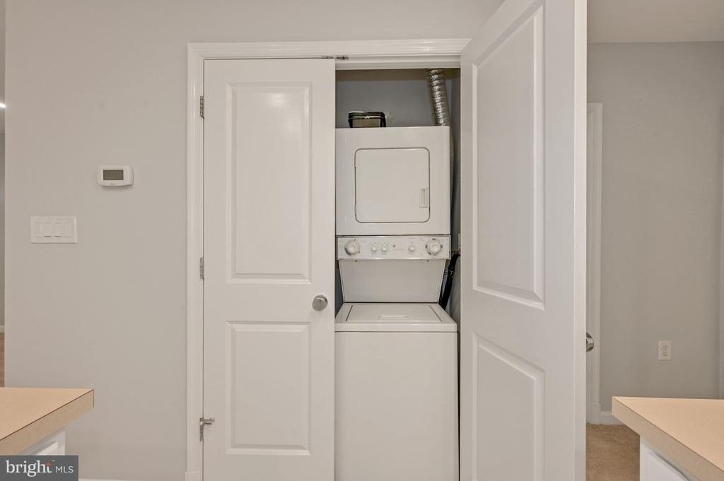 648 C Street Ne - Photo 9