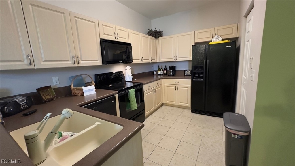 4327 Bellasol Circle - Photo 4