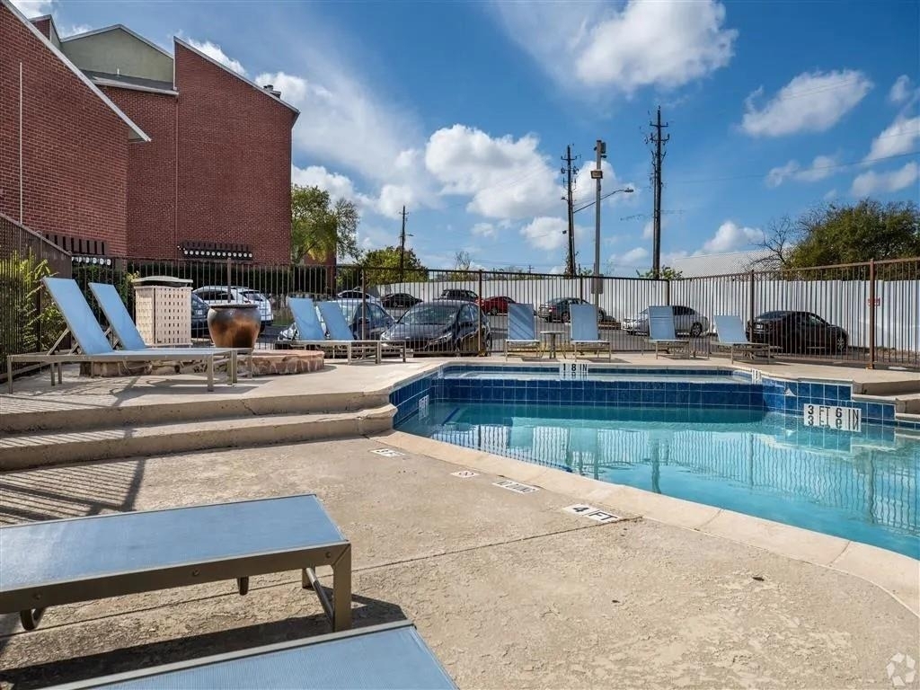 7610 Cameron Rd - Photo 38