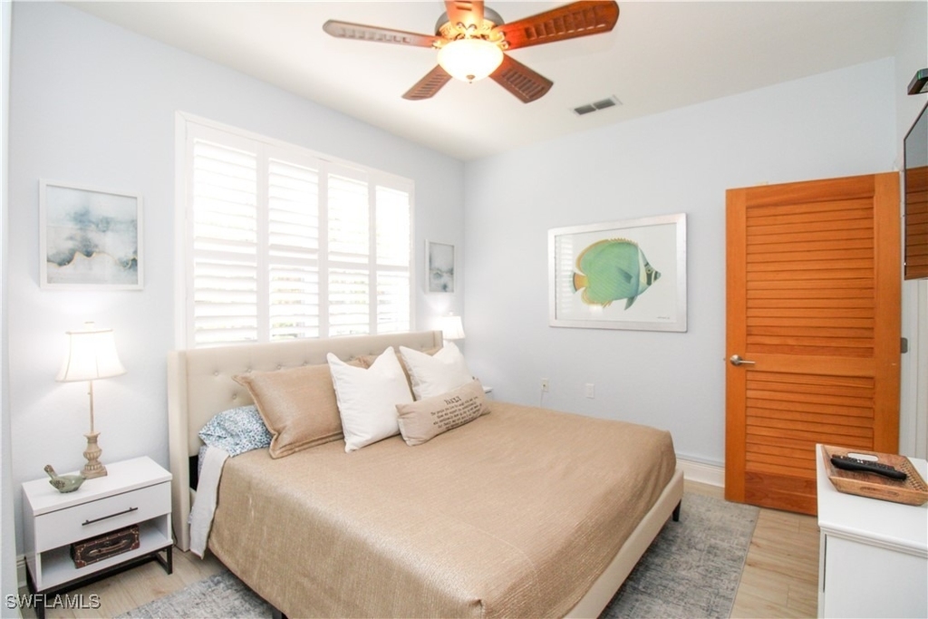 4853 Hampshire Court - Photo 9