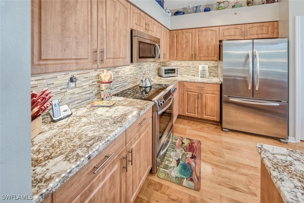 23036 Lone Oak Drive - Photo 11