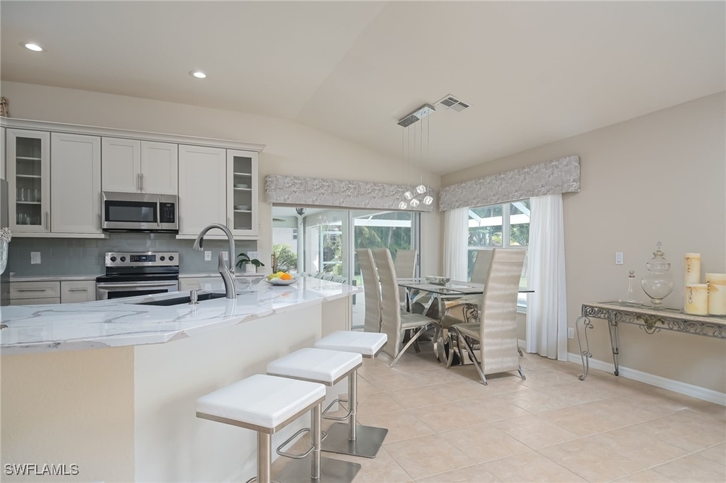 2250 Grove Drive - Photo 6