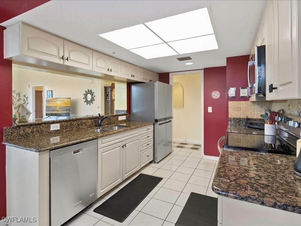 5550 Heron Point Drive - Photo 6