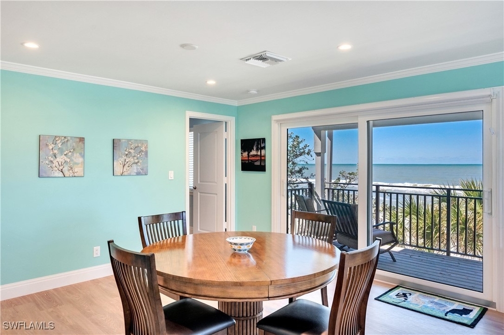 1065 Gulf Shore Boulevard N - Photo 9