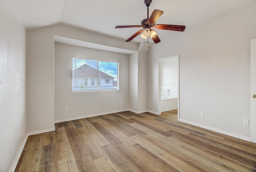 13983 Maximos Drive - Photo 17